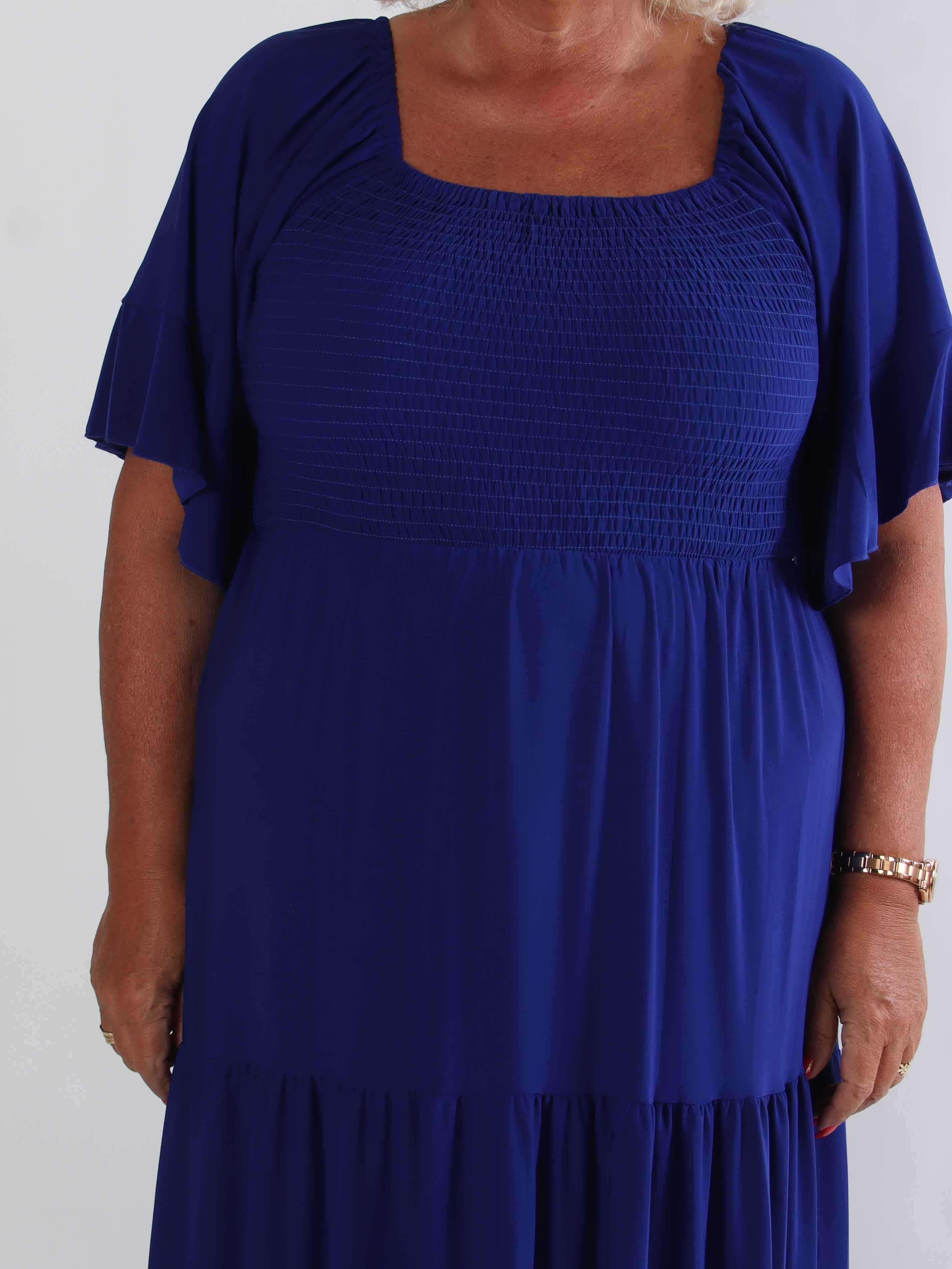 Elna Plain - Elastisk plain plus size kjole med smock over brystet